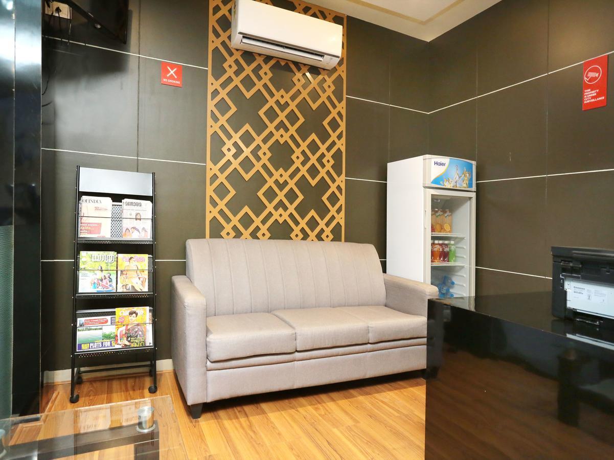 Hotel Qube Kochi Екстер'єр фото