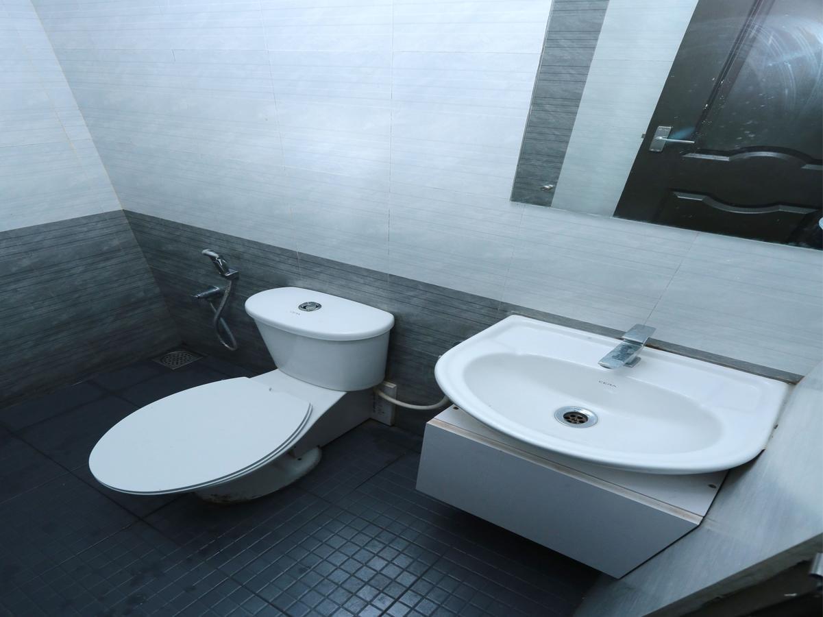 Hotel Qube Kochi Екстер'єр фото